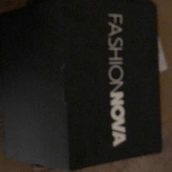 Tie up heels - Picture 1 of 3